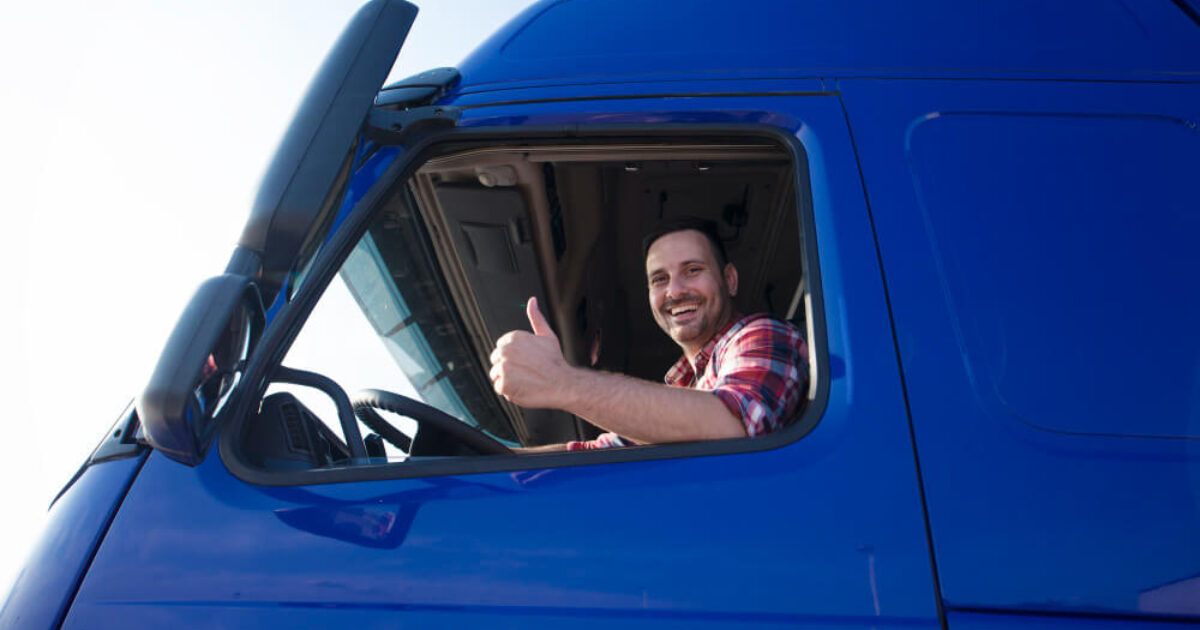 מאיזה גיל אפשר ללמוד נהיגה על משאית